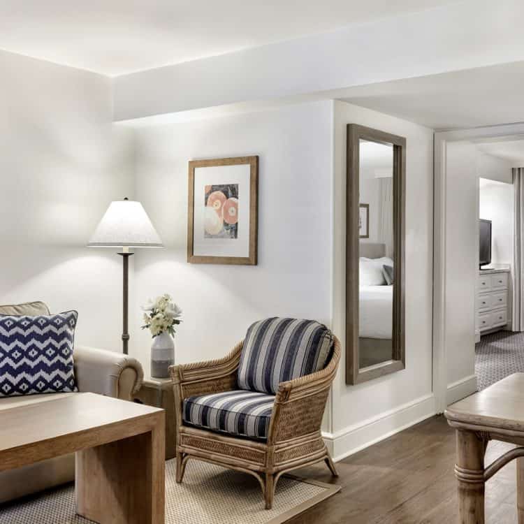 An overview of the grand suite guest room